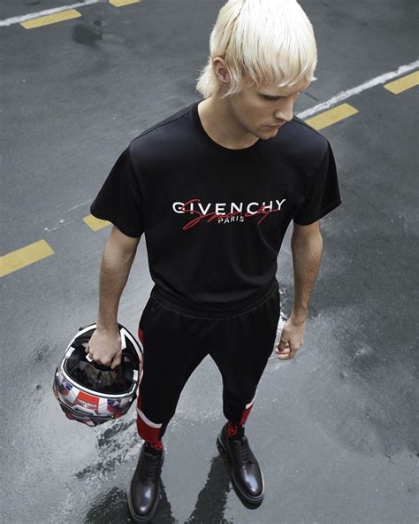 givenchy signature t-shirt in black|black and white Givenchy shirt.